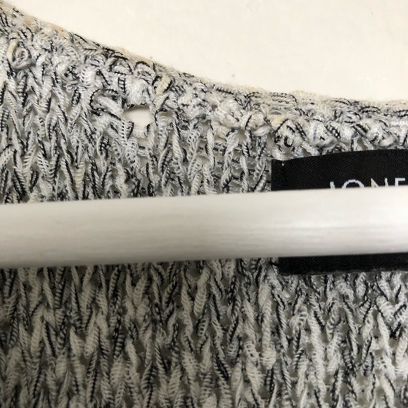 Jones New York Gray Sleeveless Top, Large - Picture 4 of 6